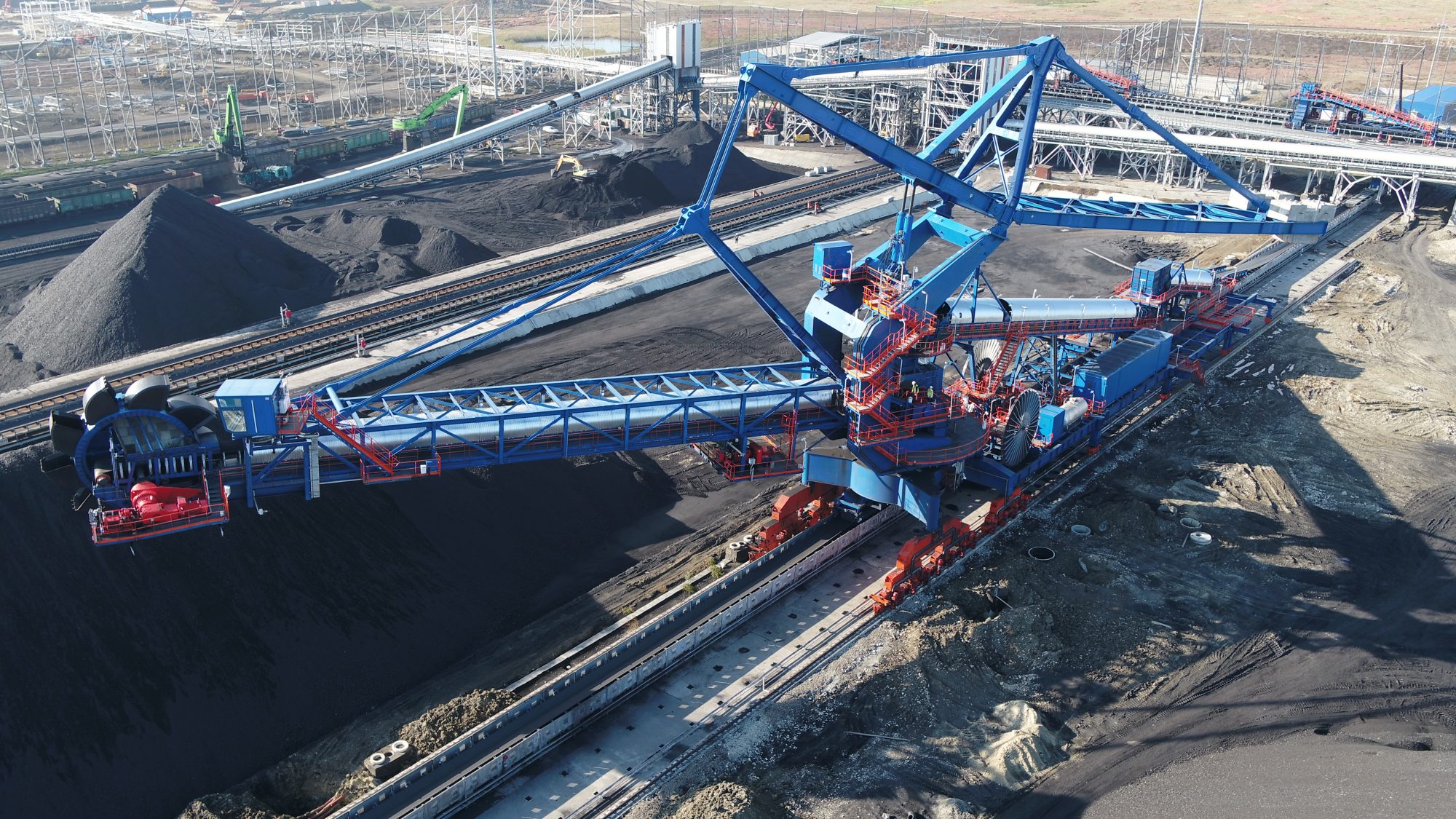 Rollers tal-konvejjur fl-industrija tal-minjieri